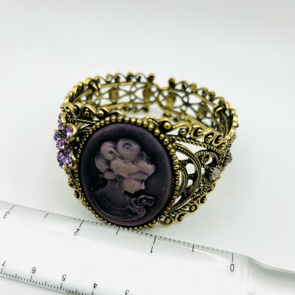 Victorian Antique Vintage Lavender Purple Cameo Cuff Bracelet - Picture 5 of 5